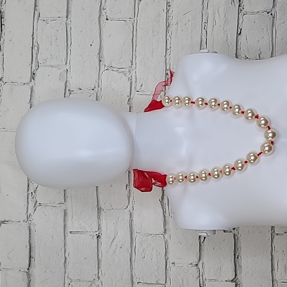 Versona Luxe Adjustable Chunky White Pearl Statement Necklace w/Red Gauze Ribbon